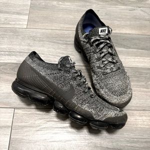 Nike Pro Max Men’s Sneakers